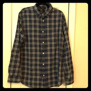 Banana Republic men’s blue plaid button down